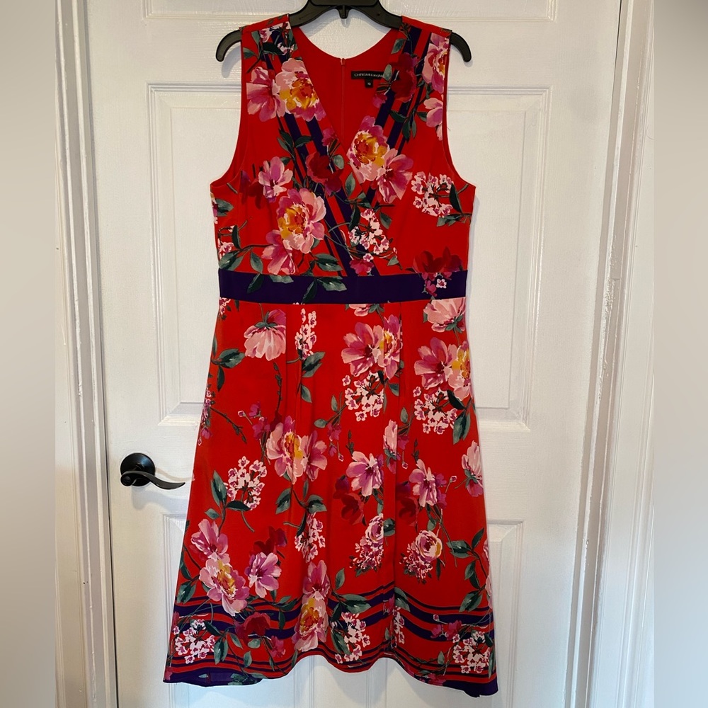 Sleeveless floral print dress